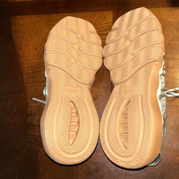 Madewell Sage Green Field Knit Unisex Sneakers( Women 8M,Men’s 6.5) - Picture 4 of 9